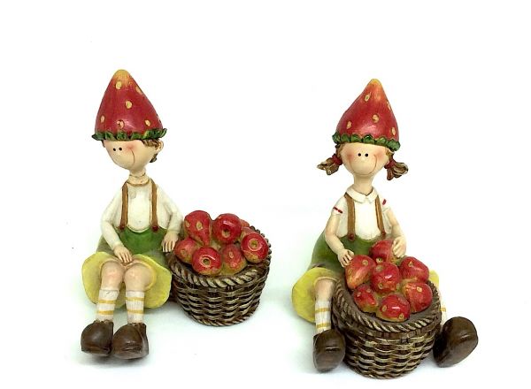 Resin figurine 10x6.5 cm