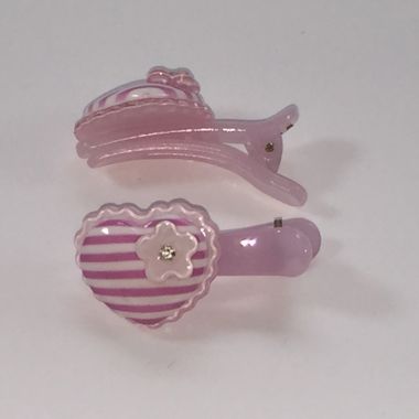 Crocodile clips with patterned heart