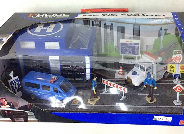 Police play set