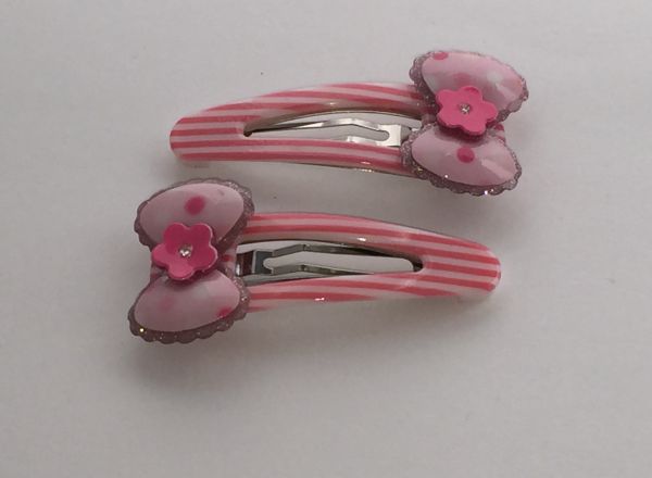 Patterned kids snap clip with bow shape