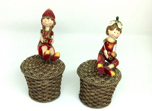 Resin figurine 15x8 cm