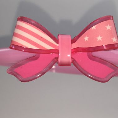 Headband with bow shape