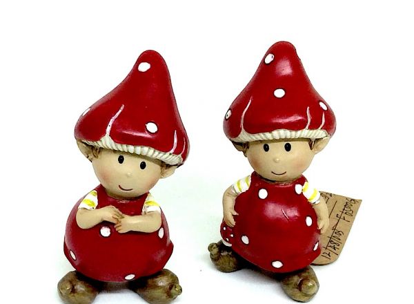 Resin figurine 10x4.5 cm