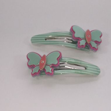 Patterned snap clip with butterfly