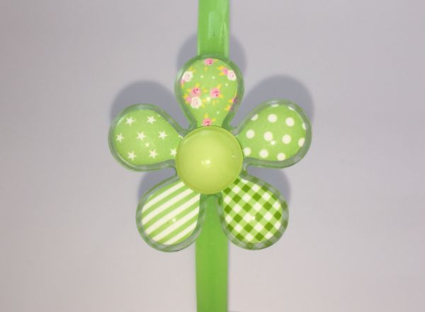 Headband with flower shape