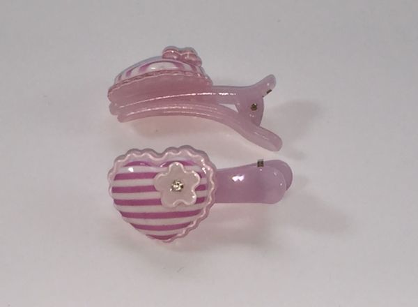 Crocodile clips with patterned heart