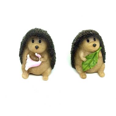 Resin figurine 6x3 cm