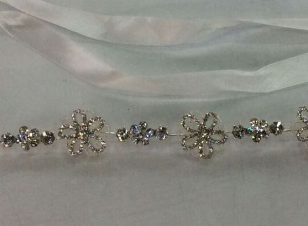 Swarovski chocker with flowers