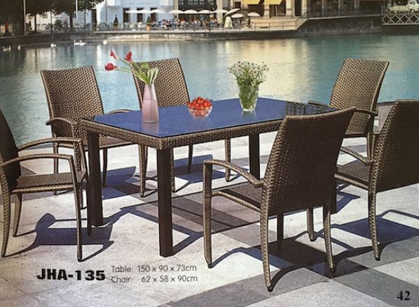 Outdoor dining furniture