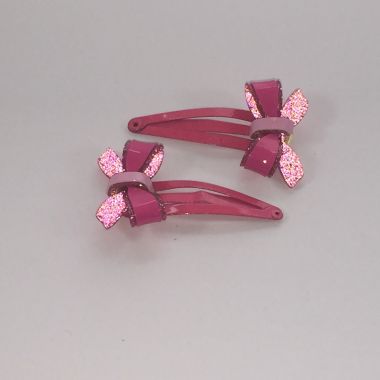 Snap clip with heart