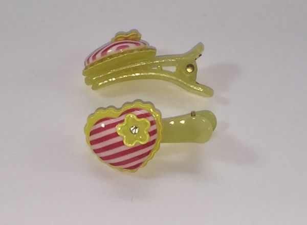 Crocodile clips with patterned heart