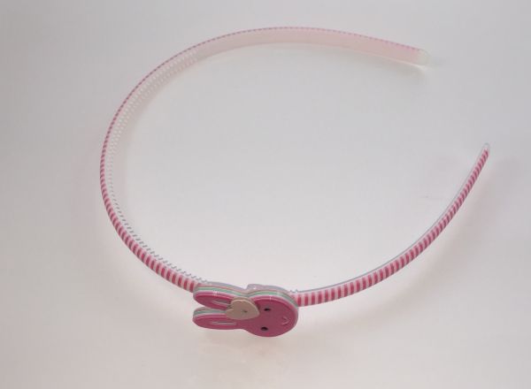 Headband with bunny shape