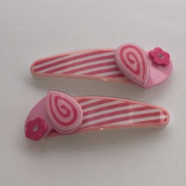 Patterned kids snap clip with heart shape
