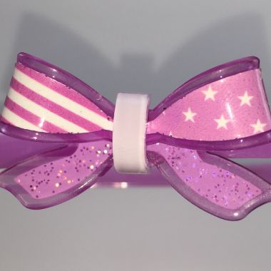 Headband with bow shape