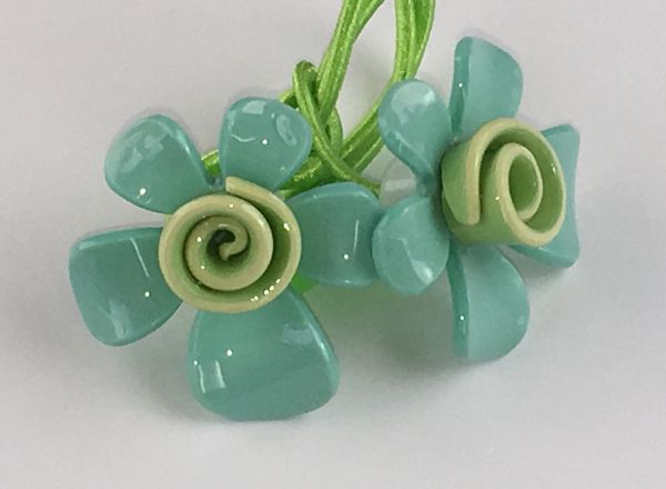 Elastics with flower