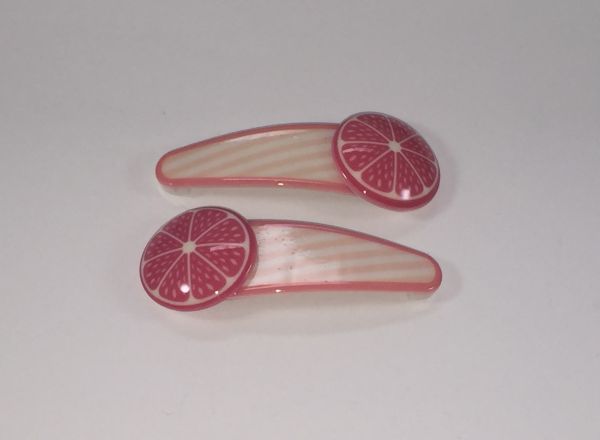Patterned snap clip with fruit shape