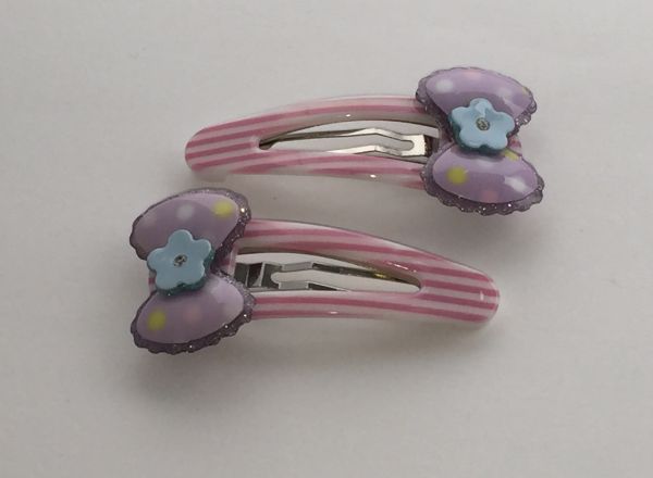 Patterned kids snap clip with bow shape