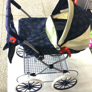 Doll pram