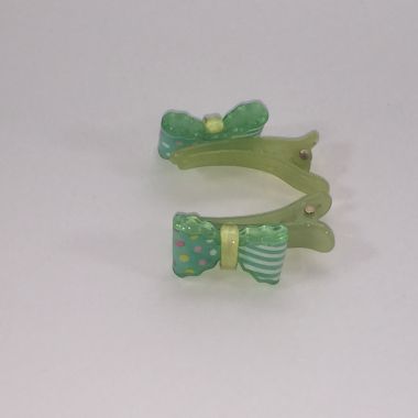 Crocodile clips with bow
