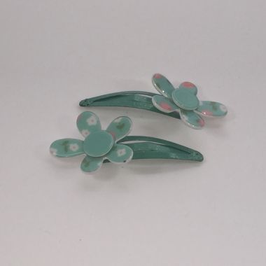 Snap clip with flower