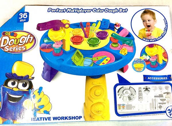 Colour dough plates