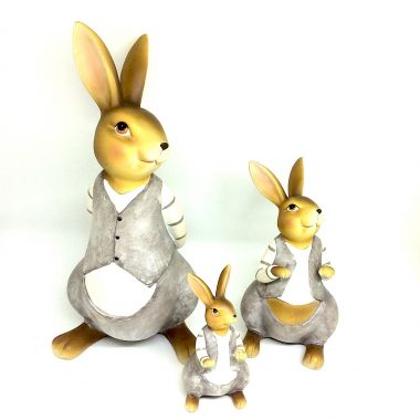Resin figurine set