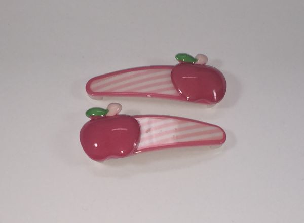 Patterned snap clip with fruit shape