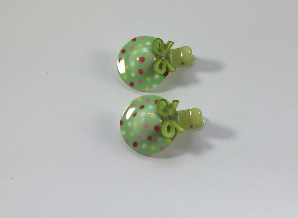 Small crocodile clips with patterned hat