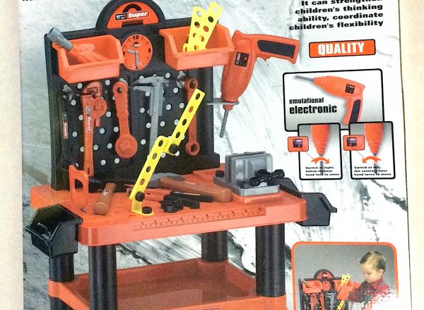 Bricolage and Tool