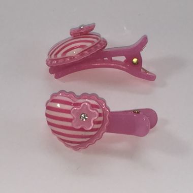 Crocodile clips with patterned heart