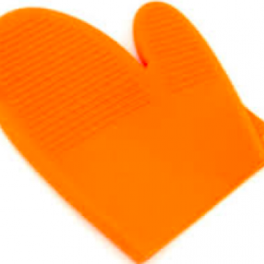 Heat resistant silicone glove