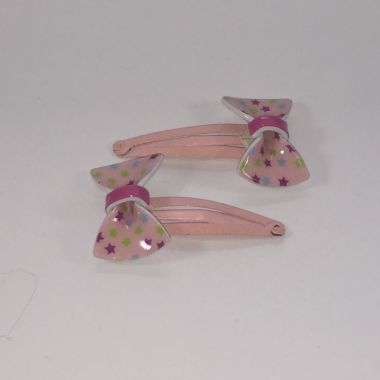 Snap clip with bow