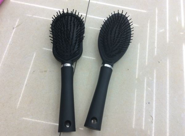Hairbrush soft handle