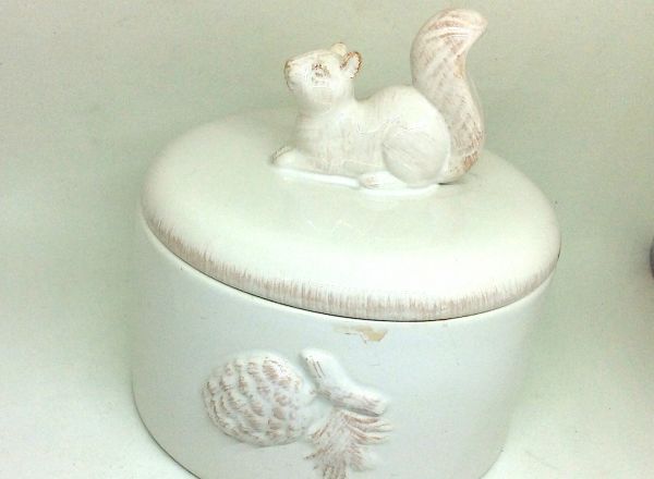 Storage box