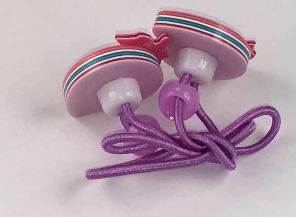 Elastics with strawberry