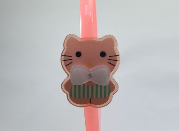 Headband with cat shape