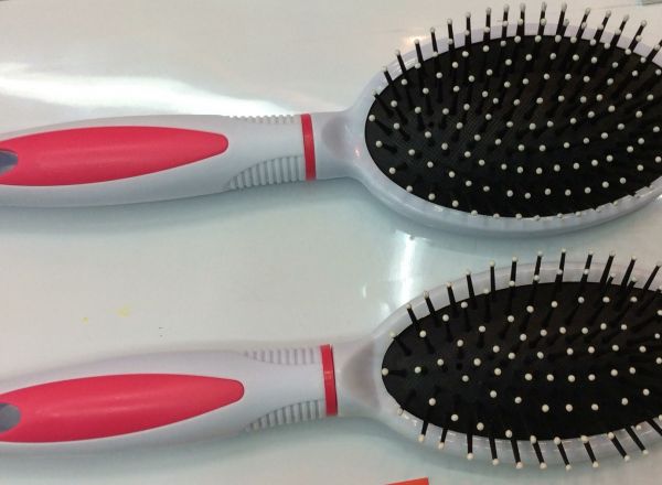 Hairbrush cushion brush