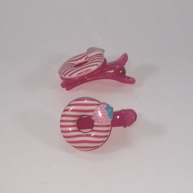 Crocodile clips with patterned donut