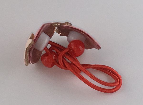 Elastics with strawberry shape