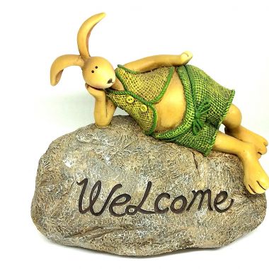 Resin figurine 20x20 cm