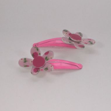 Snap clip with flower