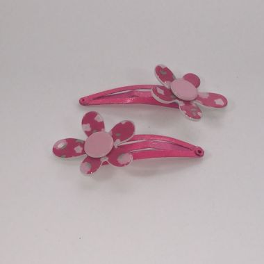 Snap clip with flower