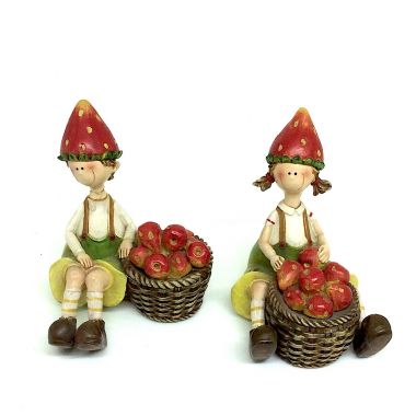 Resin figurine 10x6.5 cm