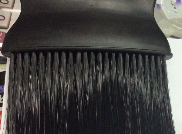 Neck duster brush