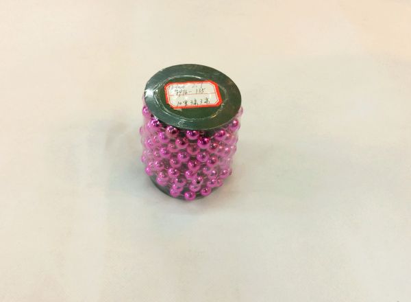 Christmas strings of beads