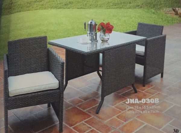 Outdoor dining furniture